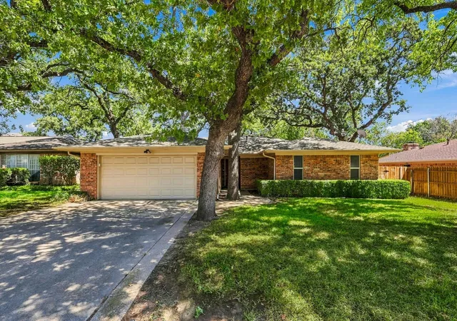 Photo 2 of Single family home for sale at 2724 Meadow Green, Bedford, TX 76021 | MLS# 21385668 | Listing updated on 2026-09-15