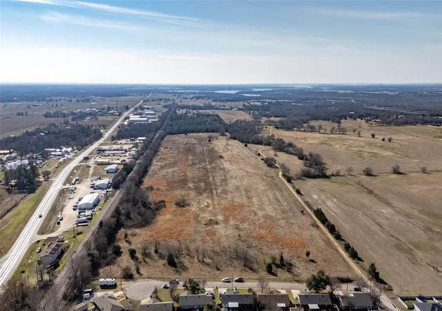 Photo 4 of Land for sale at Tbd S +/- 6369 Acres Neathery St, Collinsville, TX 76233 | MLS# 21383198 | Listing updated on 2026-09-15