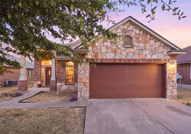 Photo 1 of Single family home for sale at 10245 Salem Way, Waco, TX 76708 | MLS# 21386172 | Listing updated on 2026-09-27