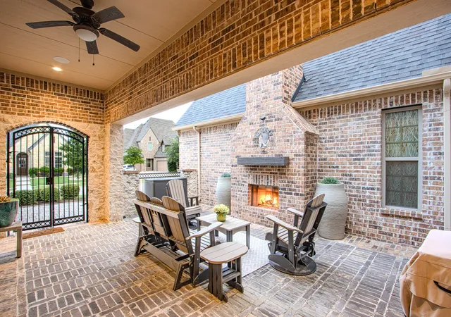 Photo 4 of Sale Pending at 3509 Sutton Dr, Flower Mound, TX 75028 | MLS# 21386191 | Listing updated on 2026-09-25