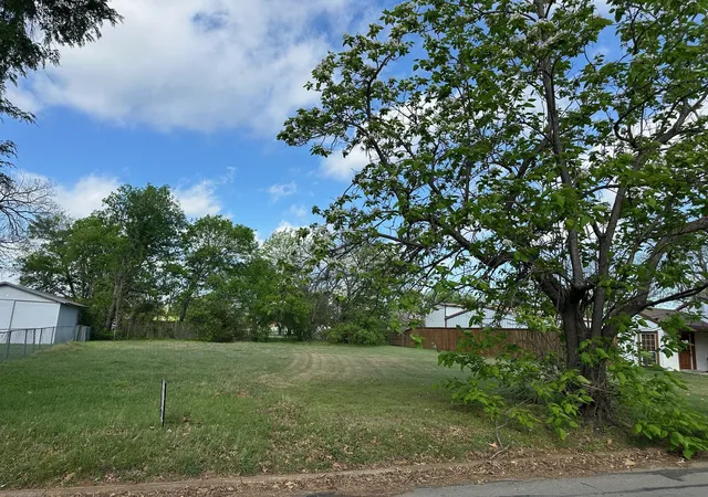 Photo 3 of Land for sale at 200 S Scott St, Burleson, TX 76028 | MLS# 21386223 | Listing updated on 2026-09-15