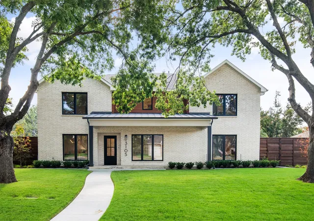 Photo 1 of Single family home for sale at 3105 Canyon Crk Dr, Richardson, TX 75080 | MLS# 21386245 | Listing updated on 2026-10-02