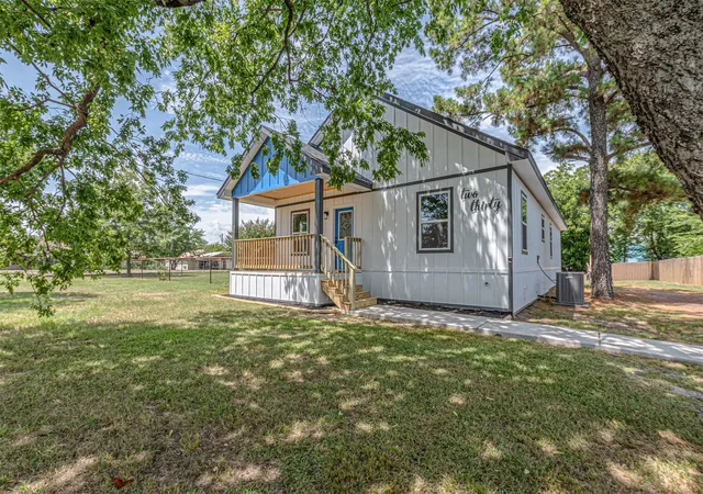 Photo 3 of Single family home for sale at 230 Rs County Rd 1530, Point, TX 75472 | MLS# 21386253 | Listing updated on 2026-09-15