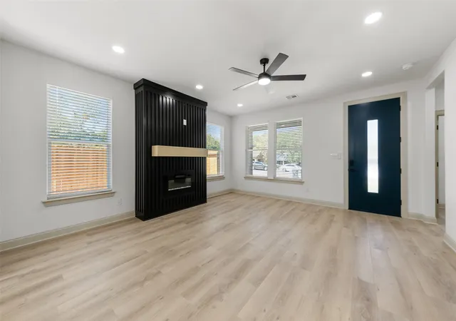 Photo 3 of Single family home for sale at 3610 Grim Ave, Waco, TX 76710 | MLS# 21386189 | Listing updated on 2026-09-15