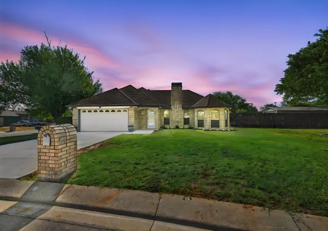 Photo 1 of Single family home for sale at 10201 Maverick Dr, Fort Worth, TX 76108 | MLS# 21386329 | Listing updated on 2026-09-28