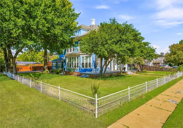 Photo 2 of Single family home for sale at 730 Virginia St, Graham, TX 76450 | MLS# 21386138 | Listing updated on 2026-09-19