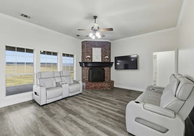 Photo 4 of Single family home for sale at 16422 Prairie Meadow, Forney, TX 75126 | MLS# 21386385 | Listing updated on 2026-09-15