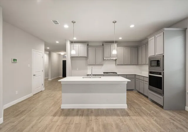 Photo 4 of Single family home for sale at 2512 Clayton St, Glenn Heights, TX 75154 | MLS# 21386260 | Listing updated on 2026-09-15