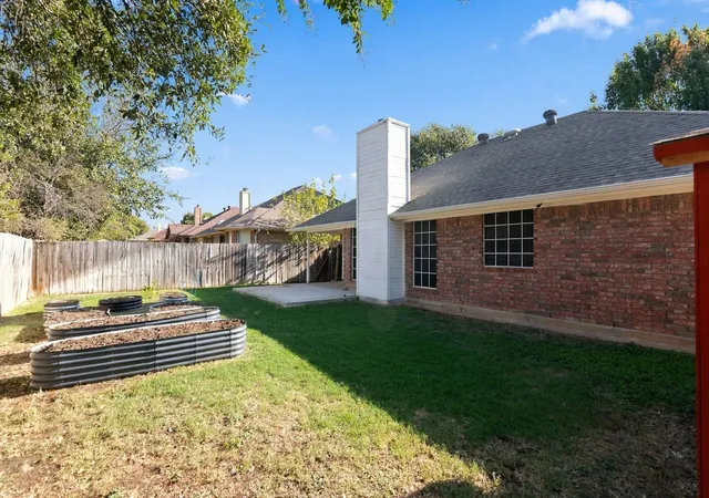 Photo 33 of Single family home for sale at 7305 Amber Dr, Watauga, TX 76148 | MLS# 21386419 | Listing updated on 2026-10-05