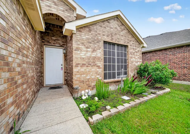 Photo 2 of Single family home for sale at 1208 Bent Tree Rd, Royse City, TX 75189 | MLS# 21386232 | Listing updated on 2026-09-15