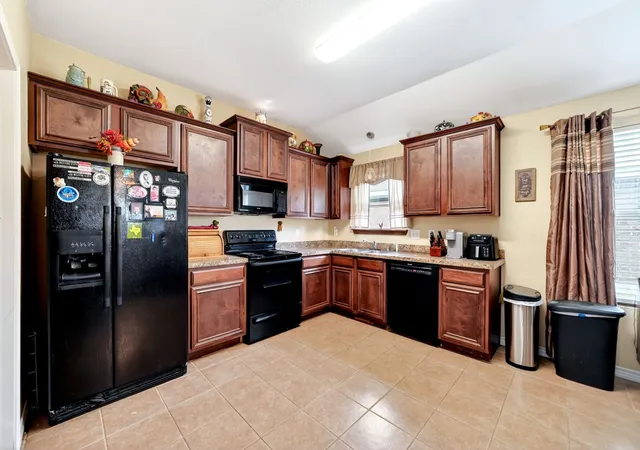 Photo 3 of Single family home for sale at 1208 Bent Tree Rd, Royse City, TX 75189 | MLS# 21386232 | Listing updated on 2026-09-15