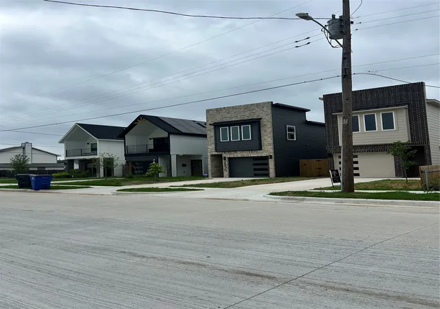 Photo 1 of Single family home for sale at 3311 Bremond St, Houston, TX 77004 | MLS# 21386520 | Listing updated on 2026-09-15