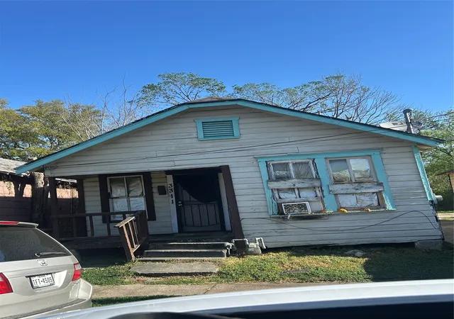 Photo 3 of Single family home for sale at 3311 Bremond St, Houston, TX 77004 | MLS# 21386520 | Listing updated on 2026-09-15