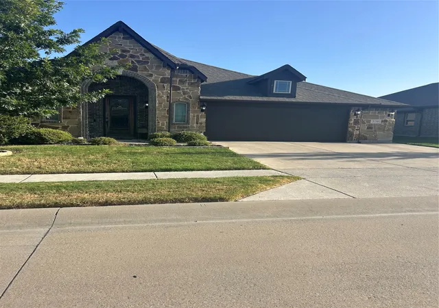 Photo 1 of Single family home for sale at 536 Graceful Pl, Lavon, TX 75166 | MLS# 21383250 | Listing updated on 2026-09-15