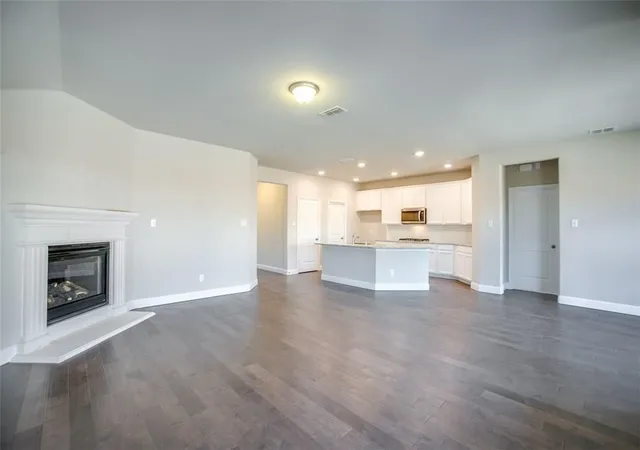 Photo 3 of Single family home for sale at 1729 Ridge Crk Ln, Aubrey, TX 76227 | MLS# 21386488 | Listing updated on 2026-09-15