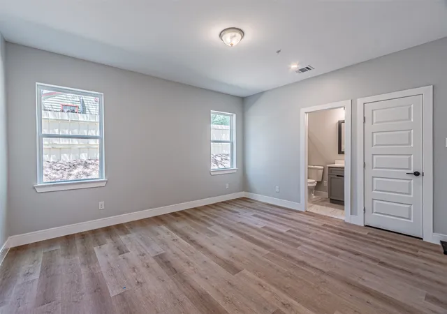 Photo 4 of Townhouse for sale at 2376 Longhorn St #C, Dallas, TX 75228 | MLS# 21386534 | Listing updated on 2026-09-15