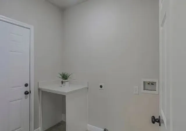 Photo 3 of Single family home for sale at 1336 E Fogg St, Fort Worth, TX 76115 | MLS# 21386536 | Listing updated on 2026-09-15