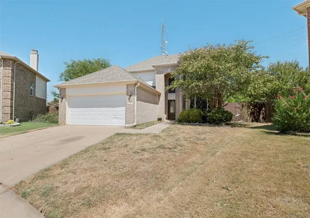 Photo 1 of Single family home for sale at 10236 Sourwood Dr, Fort Worth, TX 76244 | MLS# 21378716 | Listing updated on 2026-09-15
