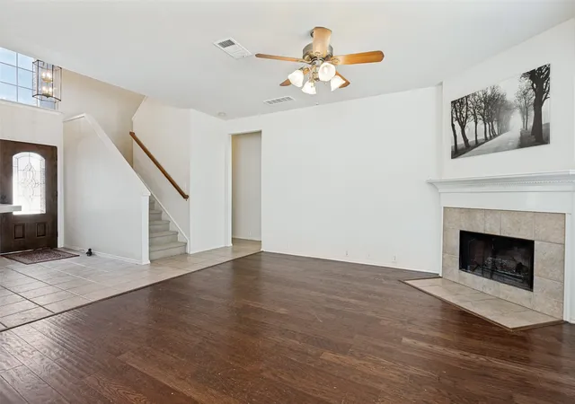 Photo 3 of Single family home for sale at 10236 Sourwood Dr, Fort Worth, TX 76244 | MLS# 21378716 | Listing updated on 2026-09-15