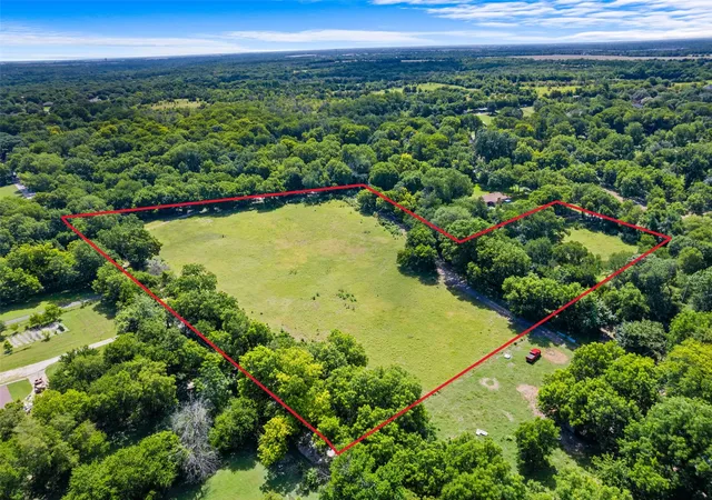 Photo 2 of Land for sale at 1213 S Houston School Rd, Lancaster, TX 75146 | MLS# 21386559 | Listing updated on 2026-09-15