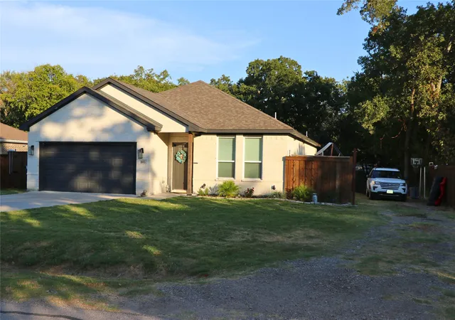 Photo 1 of Single family home for sale at 803 Netherland Dr, Seagoville, TX 75159 | MLS# 21386579 | Listing updated on 2026-09-15