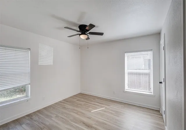 Photo 4 of Single family home for sale at 805 Crockett St, Garland, TX 75040 | MLS# 21373349 | Listing updated on 2026-09-15