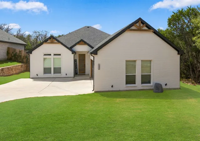 Photo 2 of Single family home for sale at 4822 Wichita St, Granbury, TX 76048 | MLS# 21380417 | Listing updated on 2026-09-17