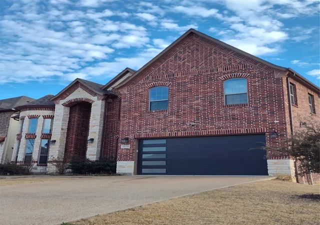 Photo 3 of Single family home for sale at 4428 Batuta Ct, Irving, TX 75061 | MLS# 21386512 | Listing updated on 2026-09-15