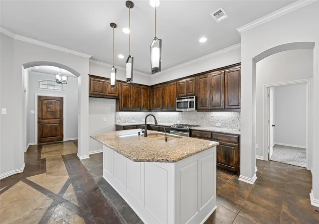 Photo 3 of Single family home for sale at 6918 Belteau Ln, Dallas, TX 75227 | MLS# 21386637 | Listing updated on 2026-09-15