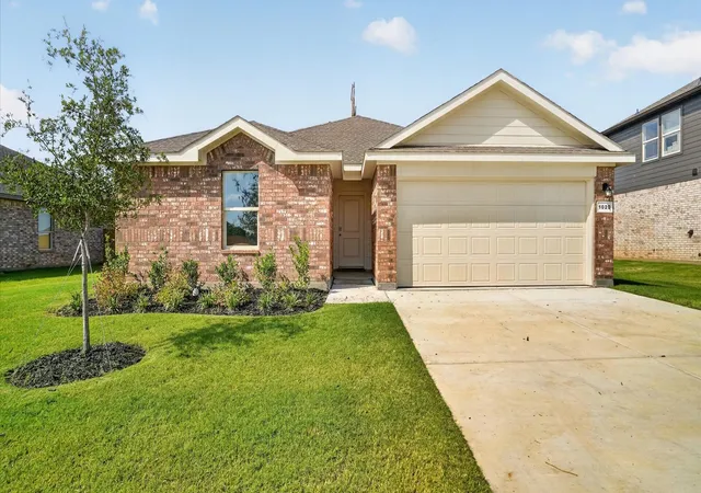 Photo 1 of Single family home for sale at 1020 Boll Weevil Dr, Cleburne, TX 76031 | MLS# 21386002 | Listing updated on 2026-09-15