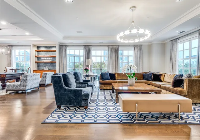 Photo 2 of Condo for sale at 2801 Turtle Crk Blvd #3E, Dallas, TX 75219 | MLS# 21385425 | Listing updated on 2026-09-15