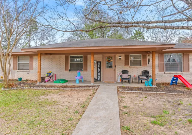 Photo 4 of Single family home for sale at 700 Amy St, Canton, TX 75103 | MLS# 21386720 | Listing updated on 2026-09-15