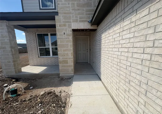 Photo 2 of Single family home for sale at 11125 Undae Ct, Lorena, TX 76655 | MLS# 21386736 | Listing updated on 2026-09-15