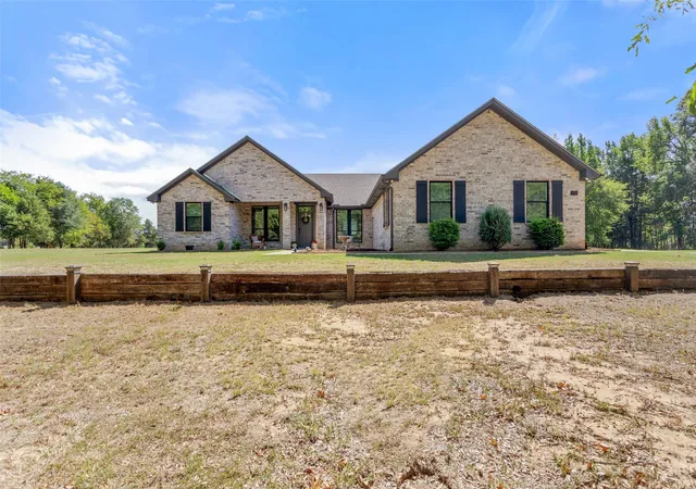 Single family home for sale at 129 County Rd 4847, Winnsboro, TX 75494 | MLS# 21389297
