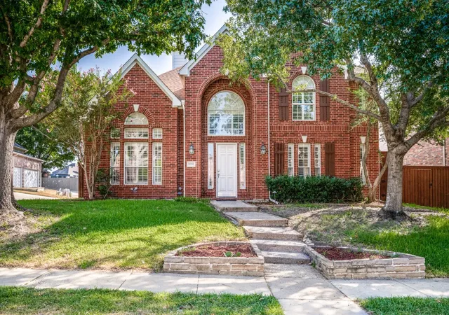Single family home for sale at 8508 High Meadows Dr, Plano, TX 75025 | MLS# 21389381