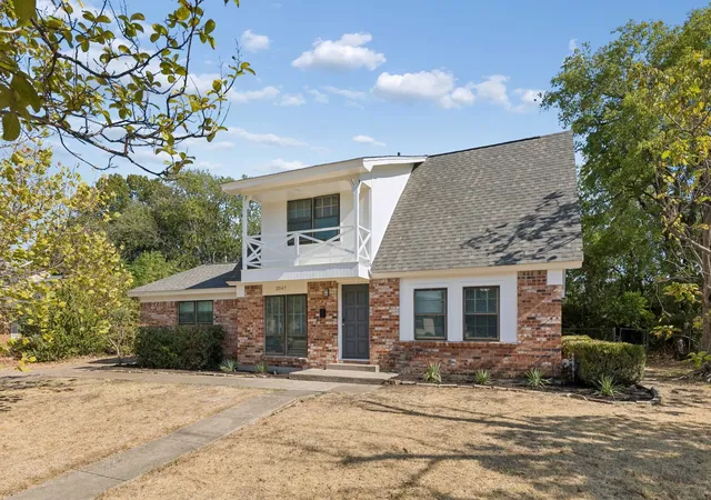 Photo 3 of Single family home for sale at 2047 Abshire Ln, Dallas, TX 75228 | MLS# 21390403 | Listing updated on 2026-10-22