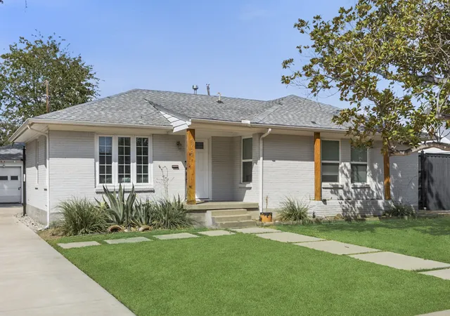 Single family home for sale at 3727 Hawick Ln, Dallas, TX 75220 | MLS# 21391336