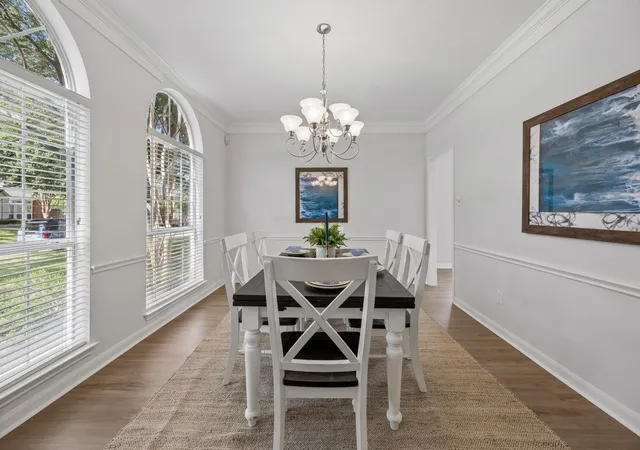 Photo 3 of Sale Pending at 4424 Courtney Ln, Richardson, TX 75082 | MLS# 21390683 | Listing updated on 2026-10-20