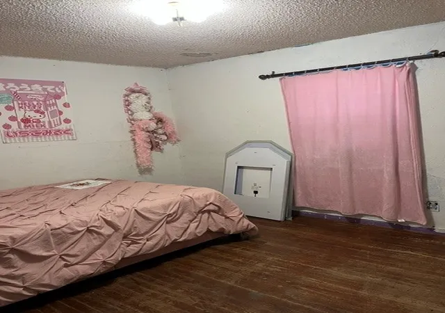Photo 3 of Single family home for sale at 9522 Paramount Ave, Dallas, TX 75217 | MLS# 21391720 | Listing updated on 2026-10-20