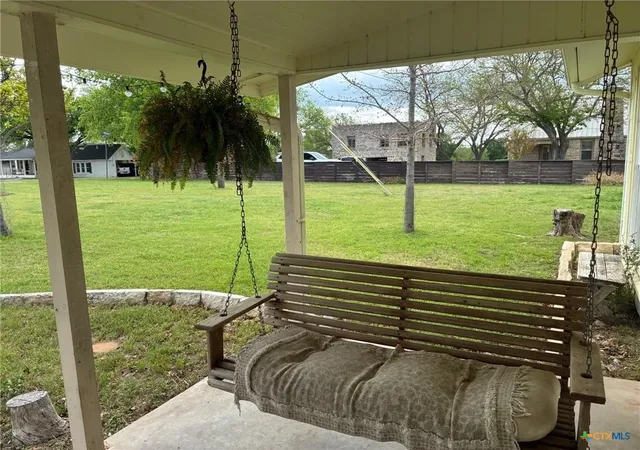 Photo 4 of Single family home for sale at 408 S Porter St, Lampasas, TX 76550 | MLS# 21393146 | Listing updated on 2026-10-22