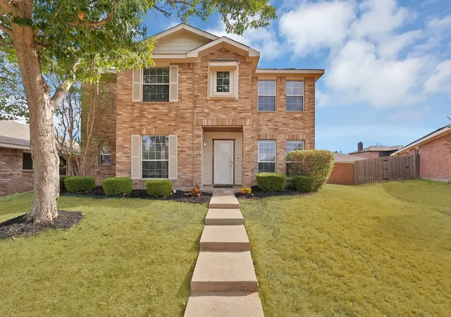 Photo 1 of Single family home for sale at 2326 Mcintosh Ct, Lancaster, TX 75134 | MLS# 21393200 | Listing updated on 2026-10-22