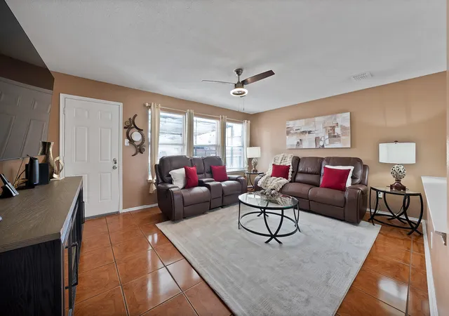 Photo 3 of Single family home for sale at 2326 Mcintosh Ct, Lancaster, TX 75134 | MLS# 21393200 | Listing updated on 2026-10-22