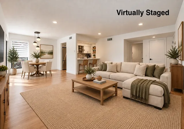Listing Photo 5 - Condo for sale in building located at 6060 Birchbrook Dr, Dallas, TX 75206 - Unit #262