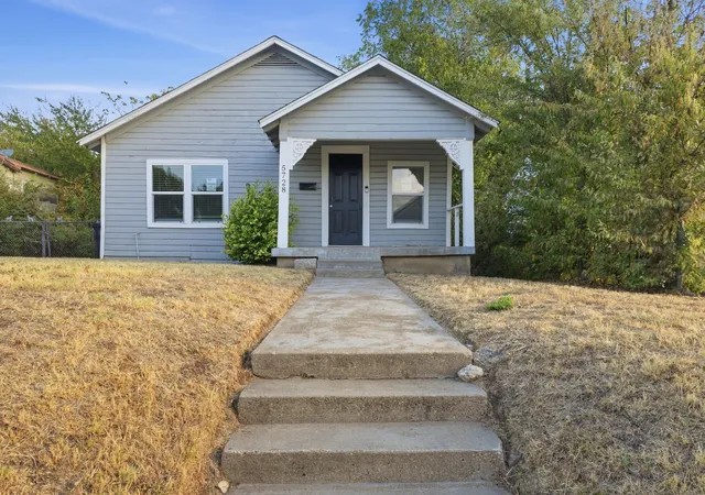 Photo 1 of Single family home for sale at 5728 Kilpatrick Ave, Fort Worth, TX 76107 | MLS# 21385596 | Listing updated on 2026-10-29