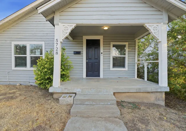 Photo 3 of Single family home for sale at 5728 Kilpatrick Ave, Fort Worth, TX 76107 | MLS# 21385596 | Listing updated on 2026-10-29