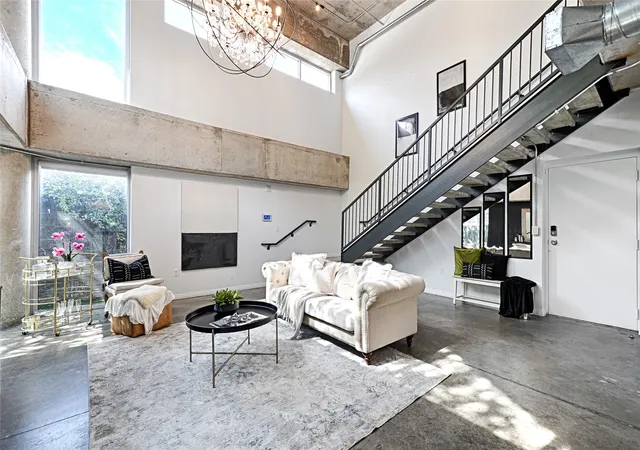 Condo for sale at 1001 Belleview St #104, Dallas, TX 75215 | MLS# 21395489