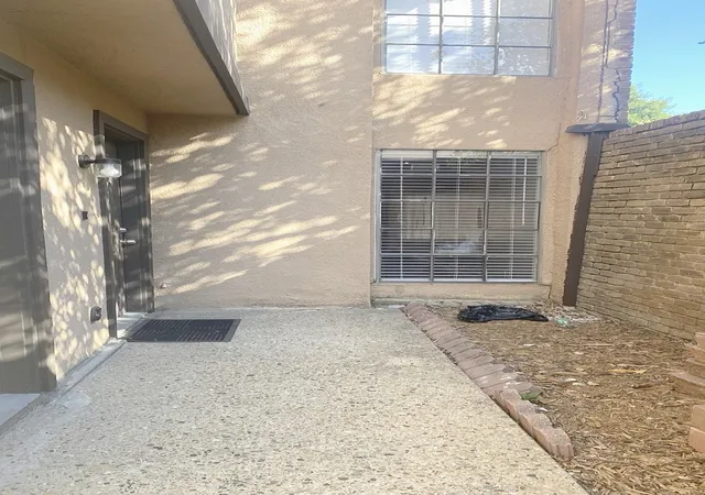 Condo for sale at 6019 Ridgecrest Rd #301B, Dallas, TX 75231 | MLS# 21395593