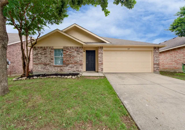 Single family home for sale at 829 Santa Rosa Dr, Haslet, TX 76052 | MLS# 21395688