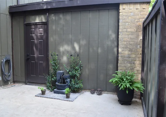 Listing Photo 1 - Condo for sale in building located at 4623 Country Creek Dr, Dallas, TX 75236 - Unit #1046