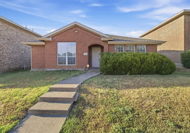 Single family home for sale at 752 Eldorado Dr, DeSoto, TX 75115 | MLS# 21396919